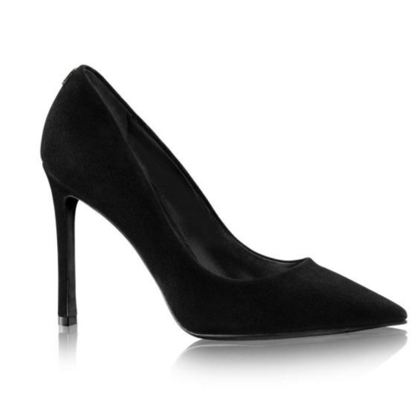 LOUIS VUITTON Suede Pumps